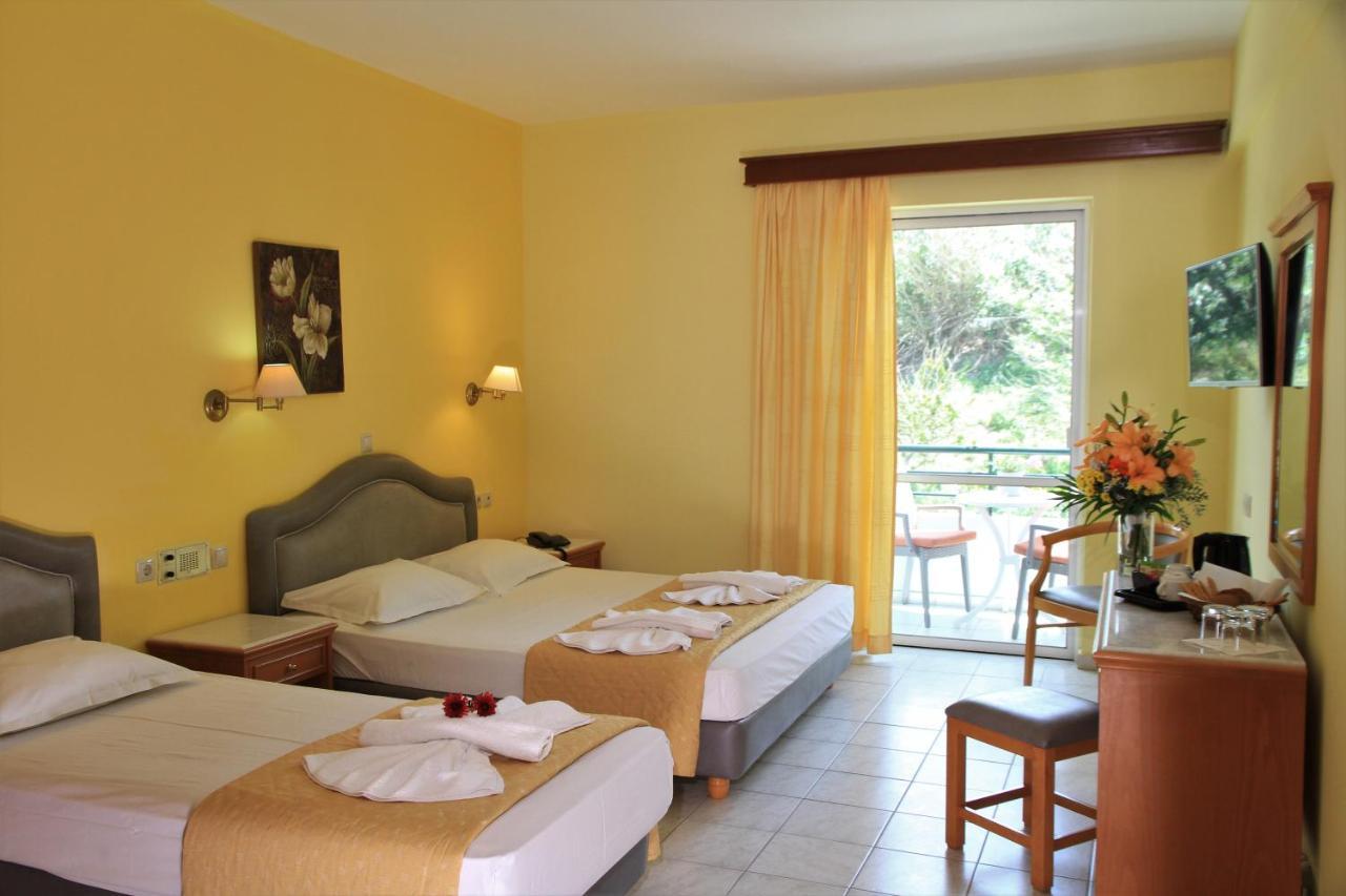 Dedalos Beach Hotel Sfáka Exteriör bild