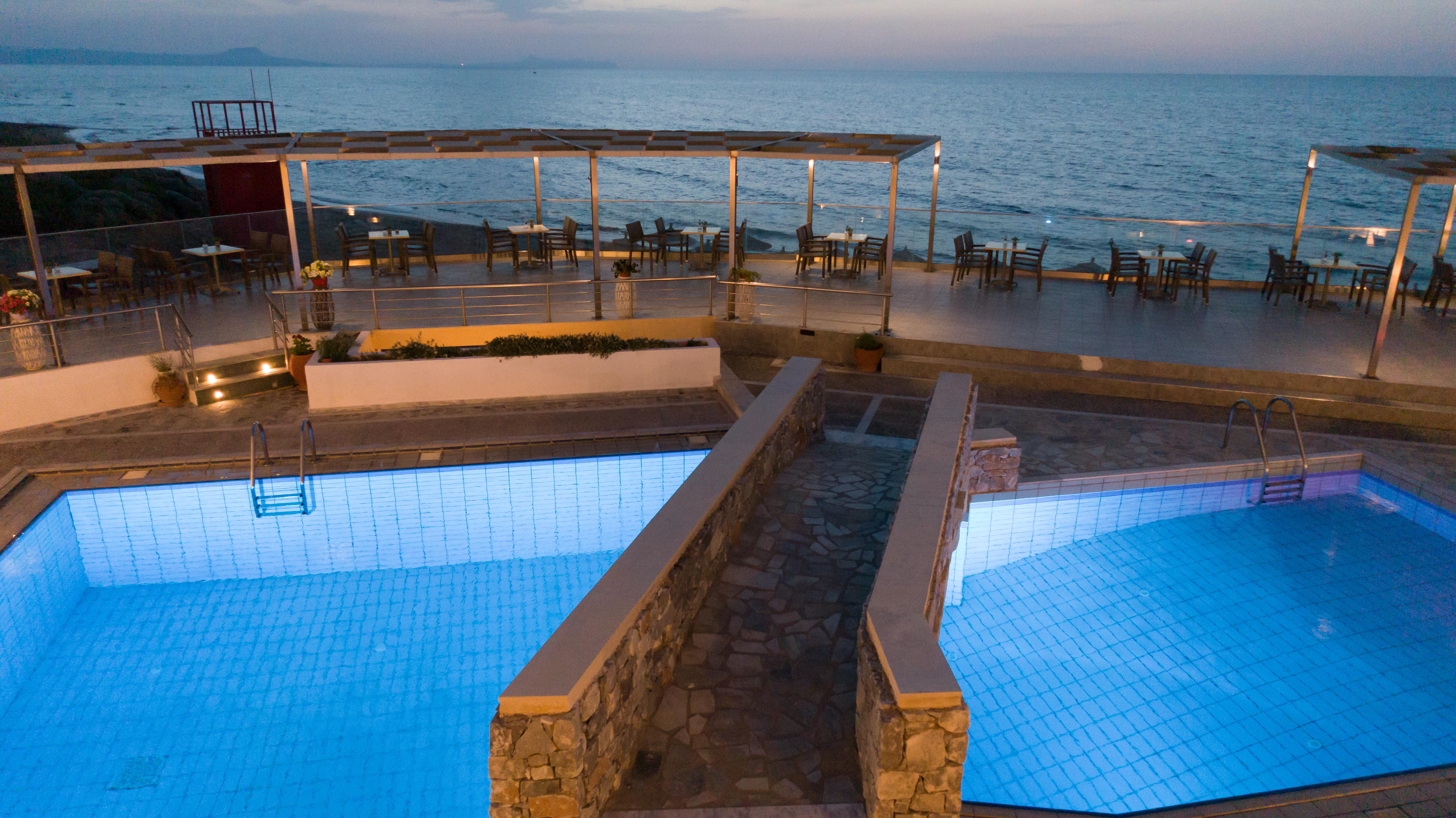 Dedalos Beach Hotel Sfáka Exteriör bild