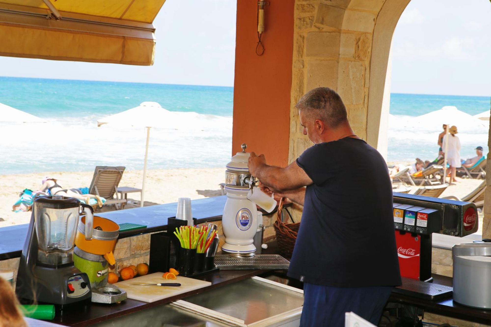 Dedalos Beach Hotel Sfáka Exteriör bild